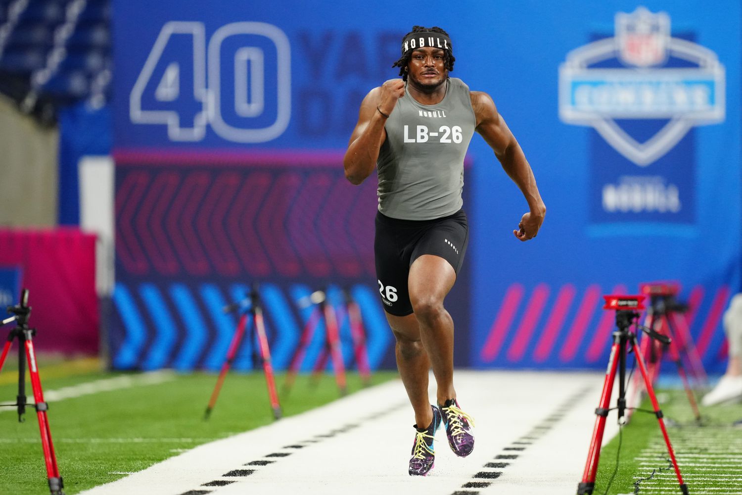 Feb 29, 2024; Indianapolis, IN, USA; Alabama linebacker Dallas Turner (LB26) works out during the 2024 NFL Combine at Lucas Oil Stadium. Mandatory Credit: Kirby Lee-USA TODAY Sports